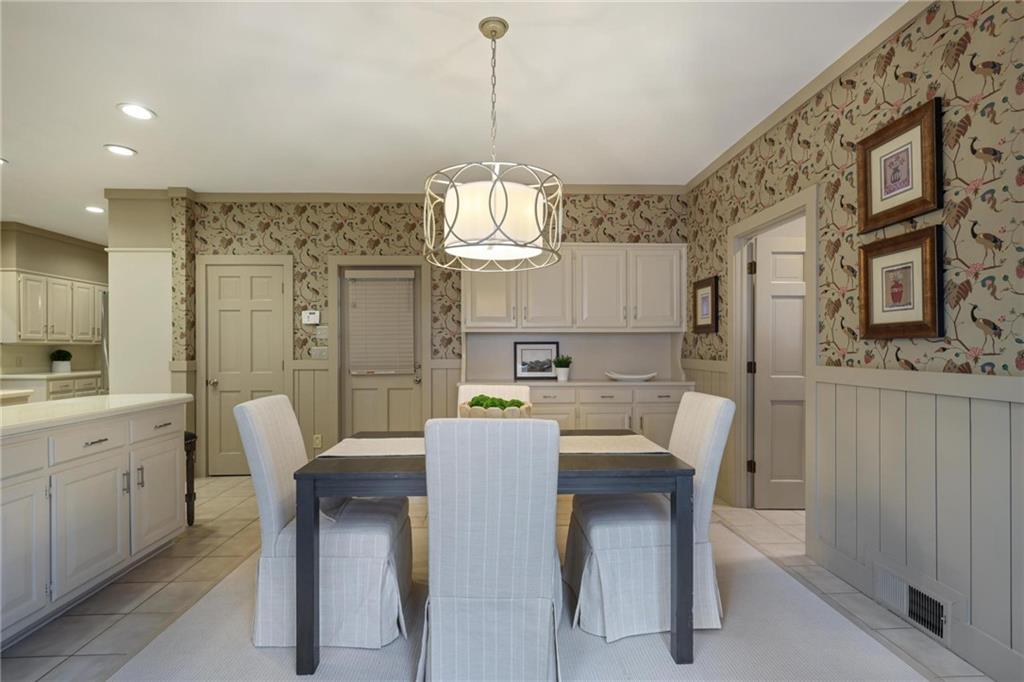 2080 Old Dominion Road