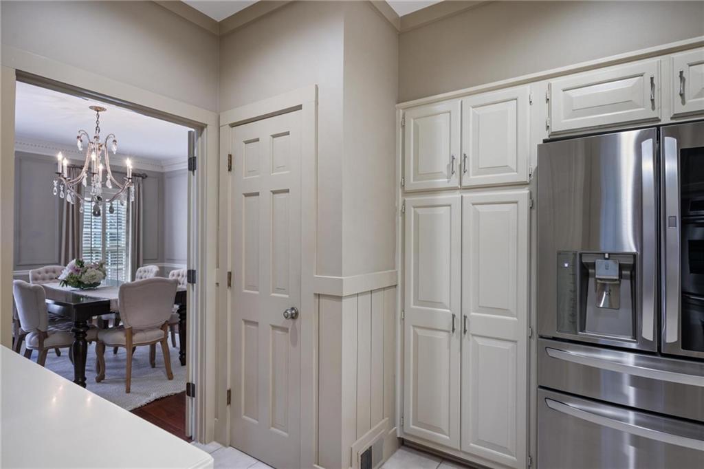 2080 Old Dominion Road