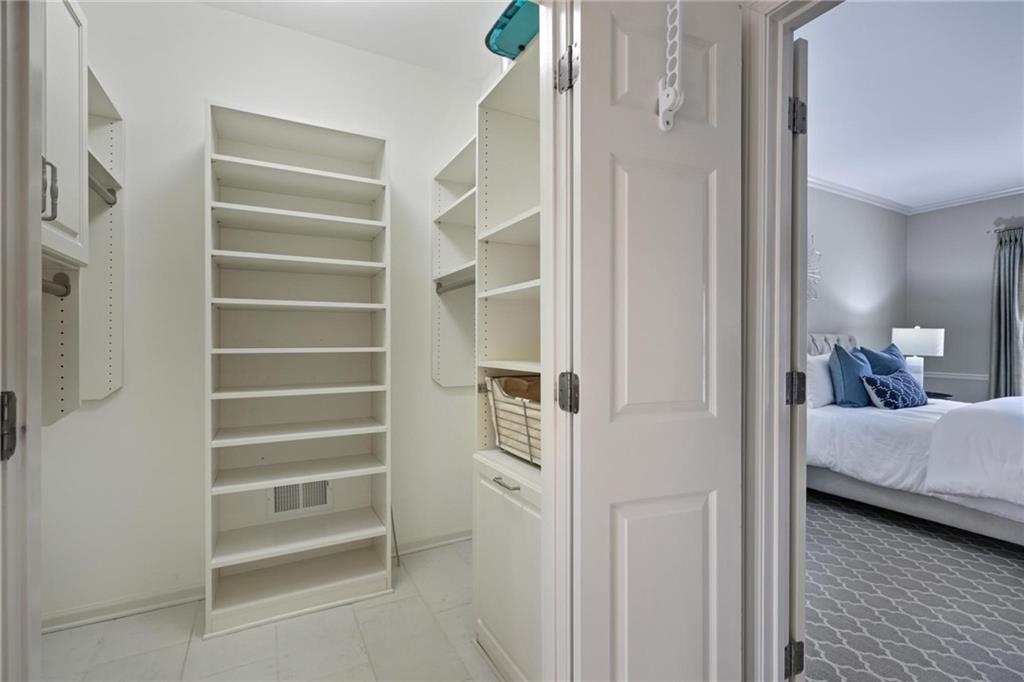 2080 Old Dominion Road