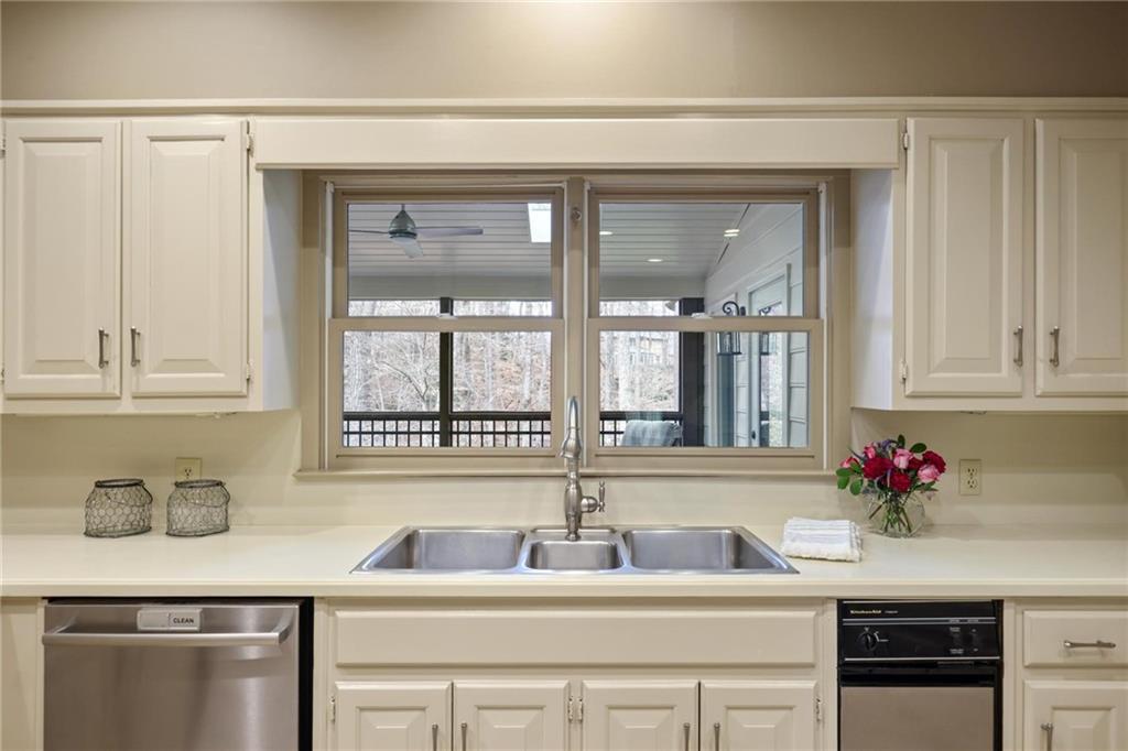 2080 Old Dominion Road