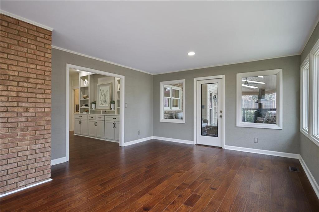 2080 Old Dominion Road