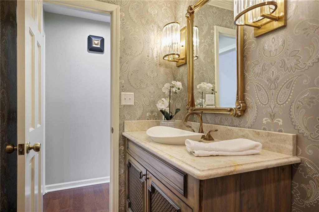 2080 Old Dominion Road