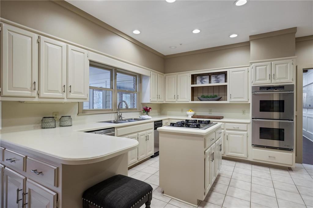 2080 Old Dominion Road