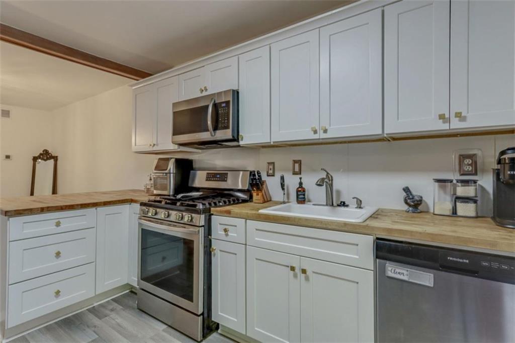 205 Woodcliff Drive