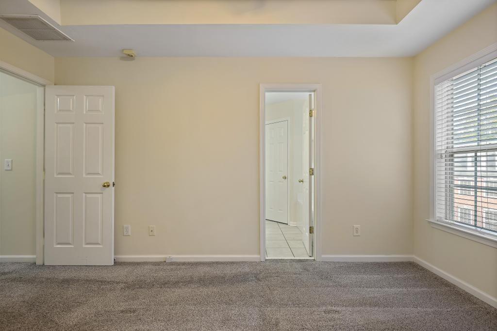 403 Iona Abbey Court SE