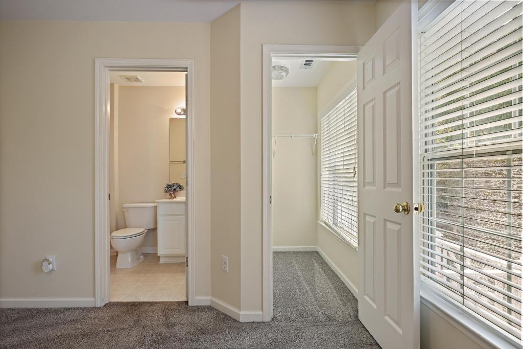 403 Iona Abbey Court SE