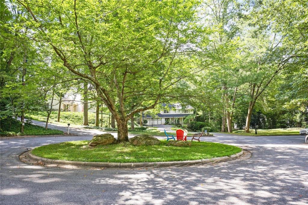 355 Earlston Drive NE