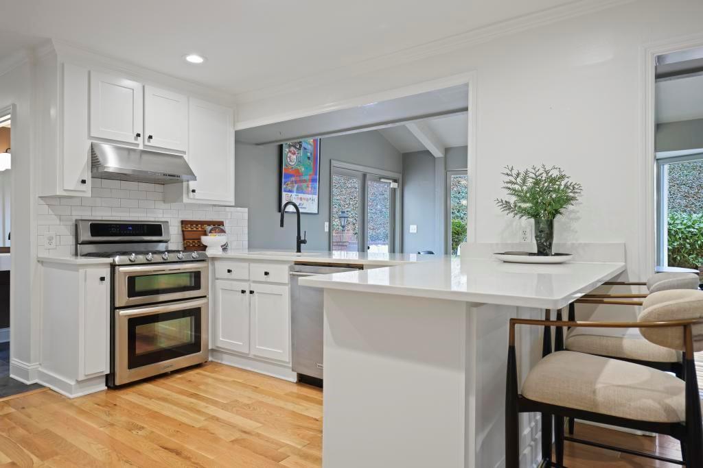 355 Earlston Drive NE