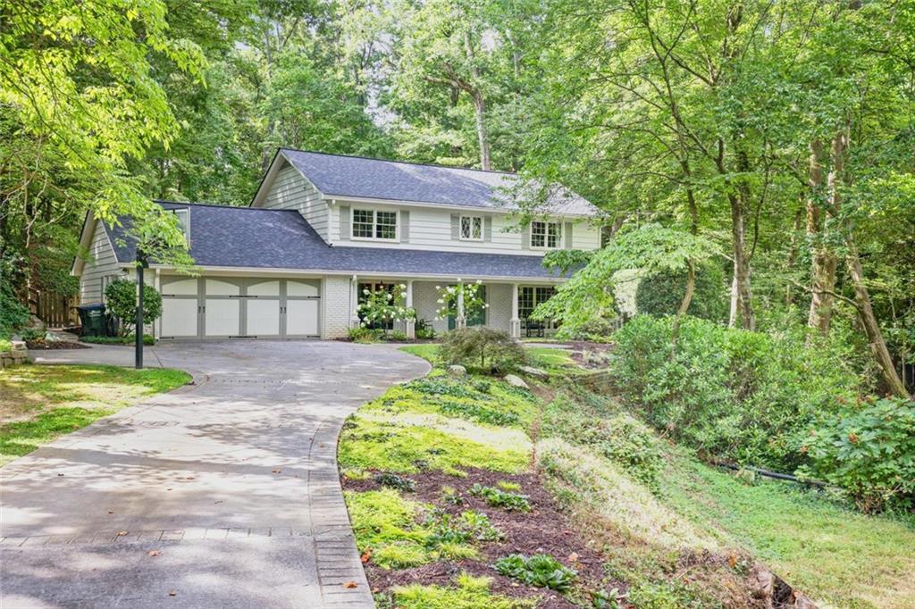 355 Earlston Drive NE