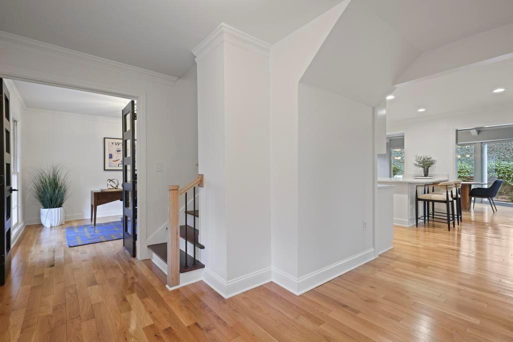 355 Earlston Drive NE