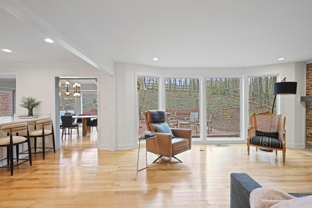 355 Earlston Drive NE