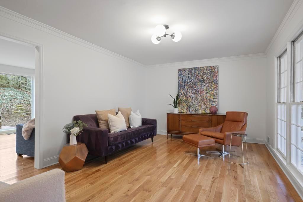 355 Earlston Drive NE