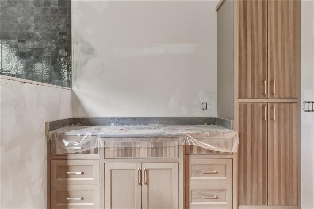 720 Edgewater Trail