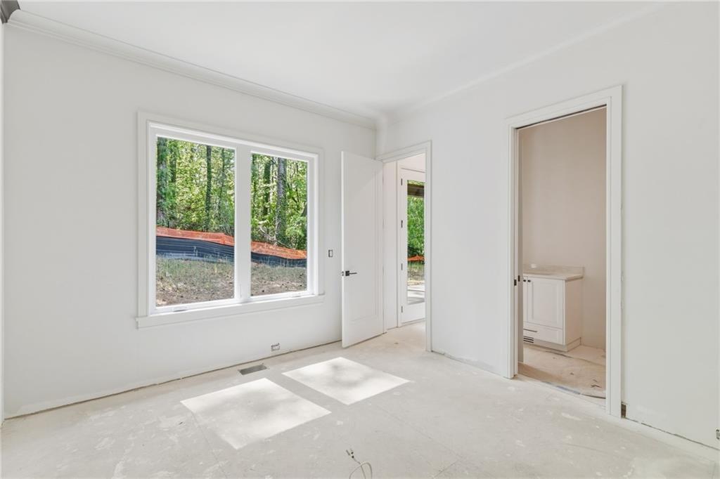 720 Edgewater Trail