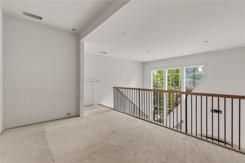 720 Edgewater Trail