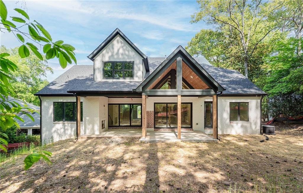 720 Edgewater Trail