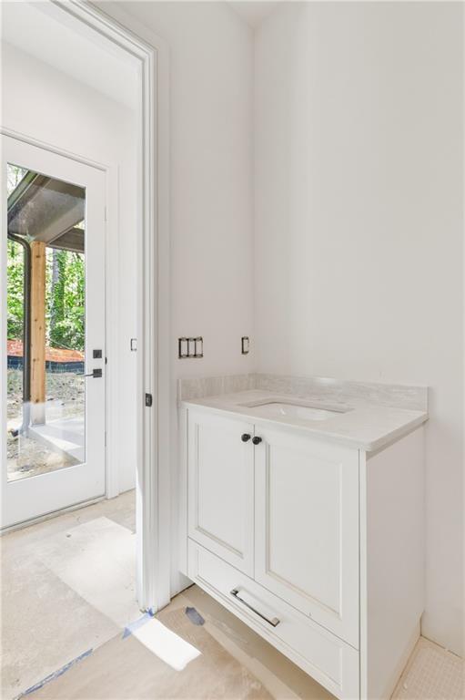720 Edgewater Trail