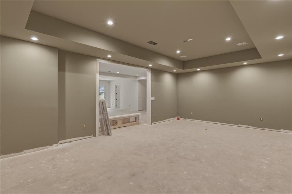 720 Edgewater Trail