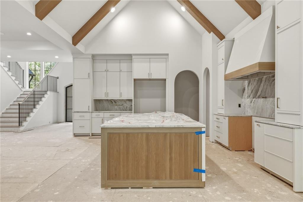 720 Edgewater Trail