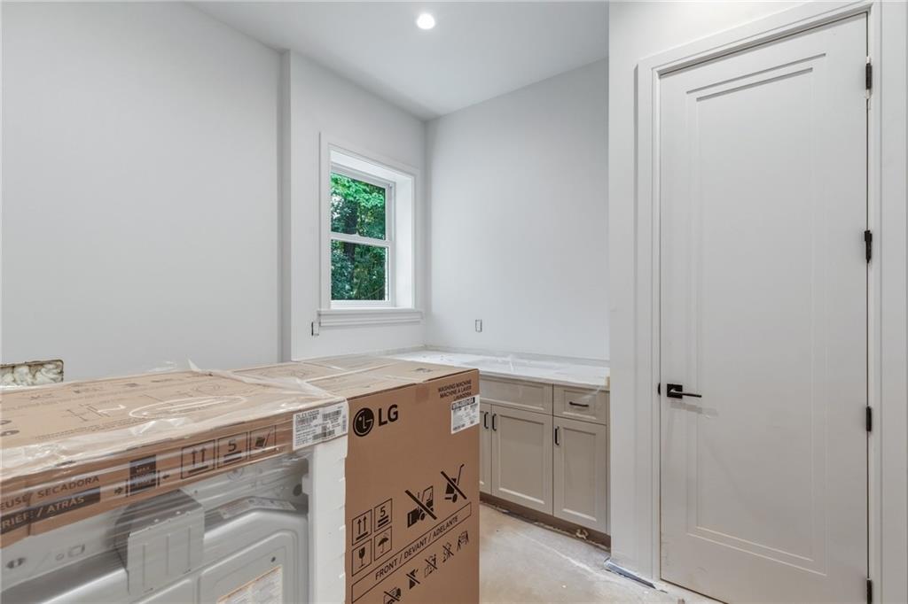 720 Edgewater Trail