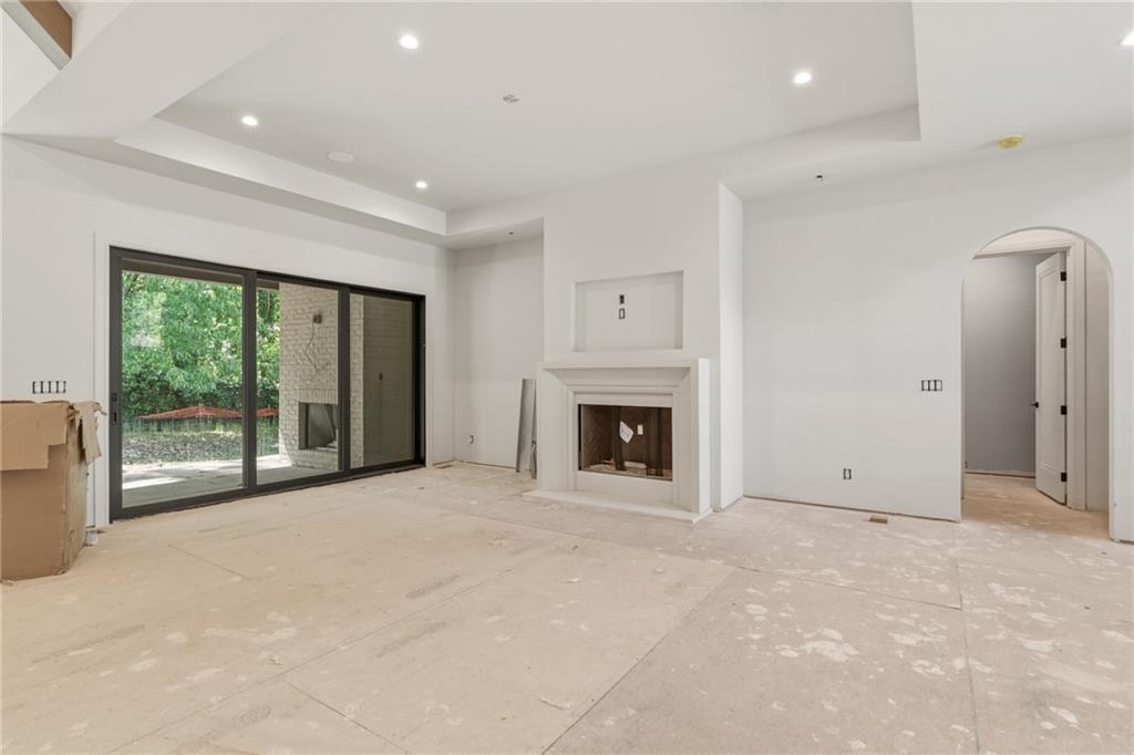 720 Edgewater Trail