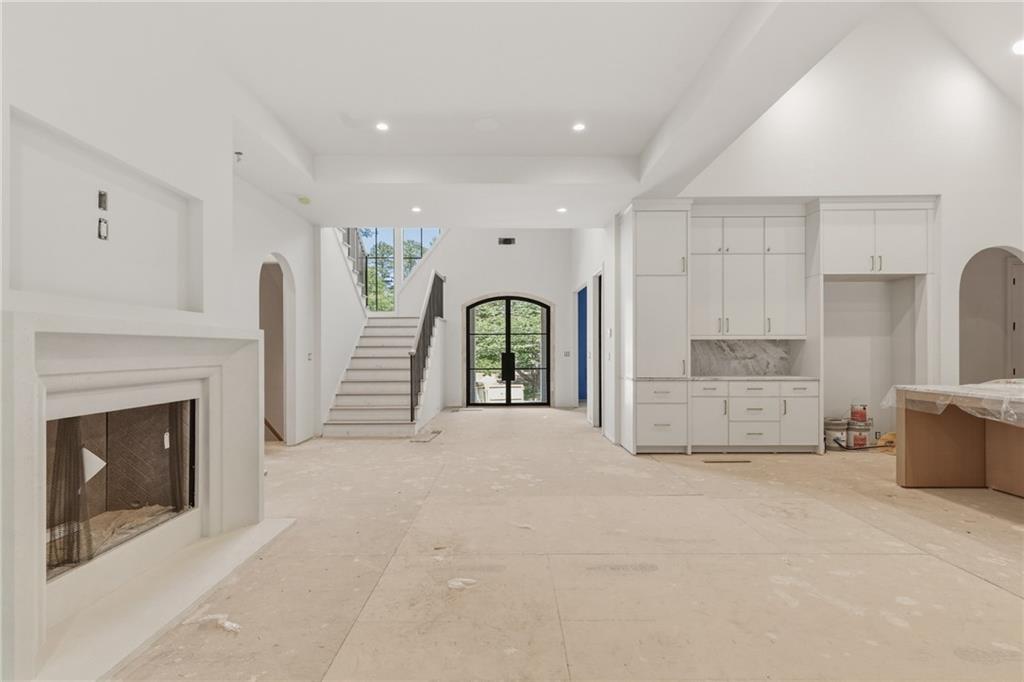 720 Edgewater Trail