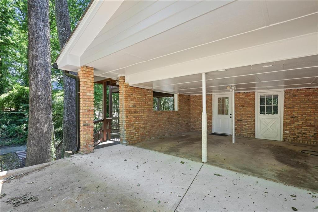 110 Bonnie Lane NE