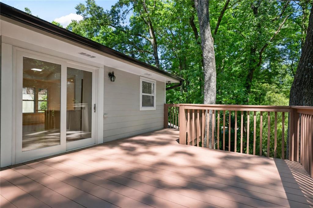 110 Bonnie Lane NE