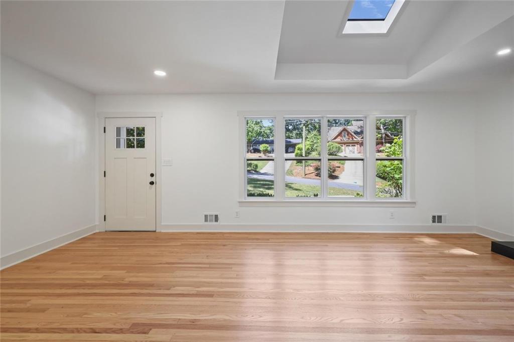 110 Bonnie Lane NE