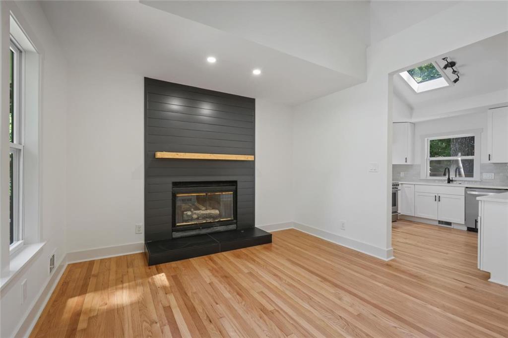 110 Bonnie Lane NE