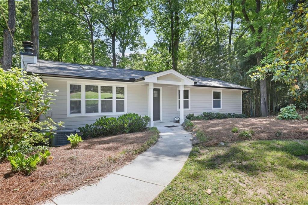 110 Bonnie Lane NE