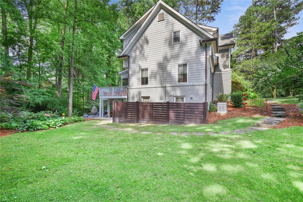132 NW Underwood Drive NW