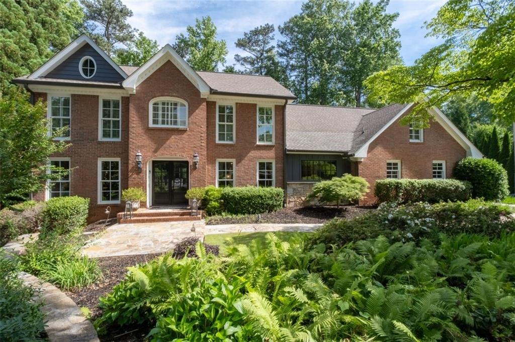 1018 Redfield Lane