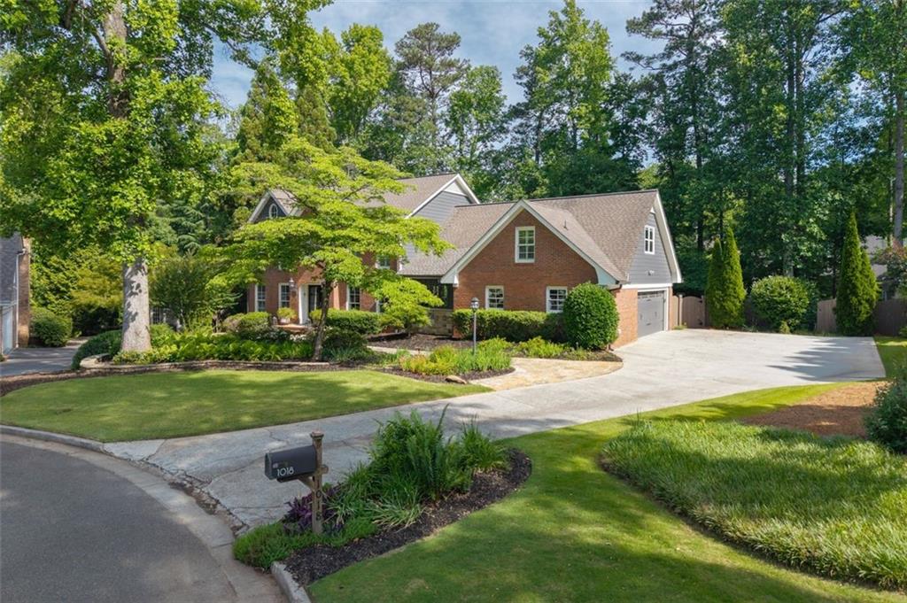 1018 Redfield Lane