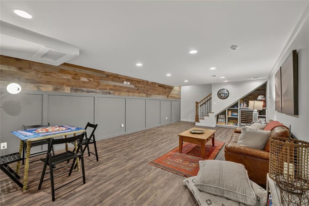 1018 Redfield Lane