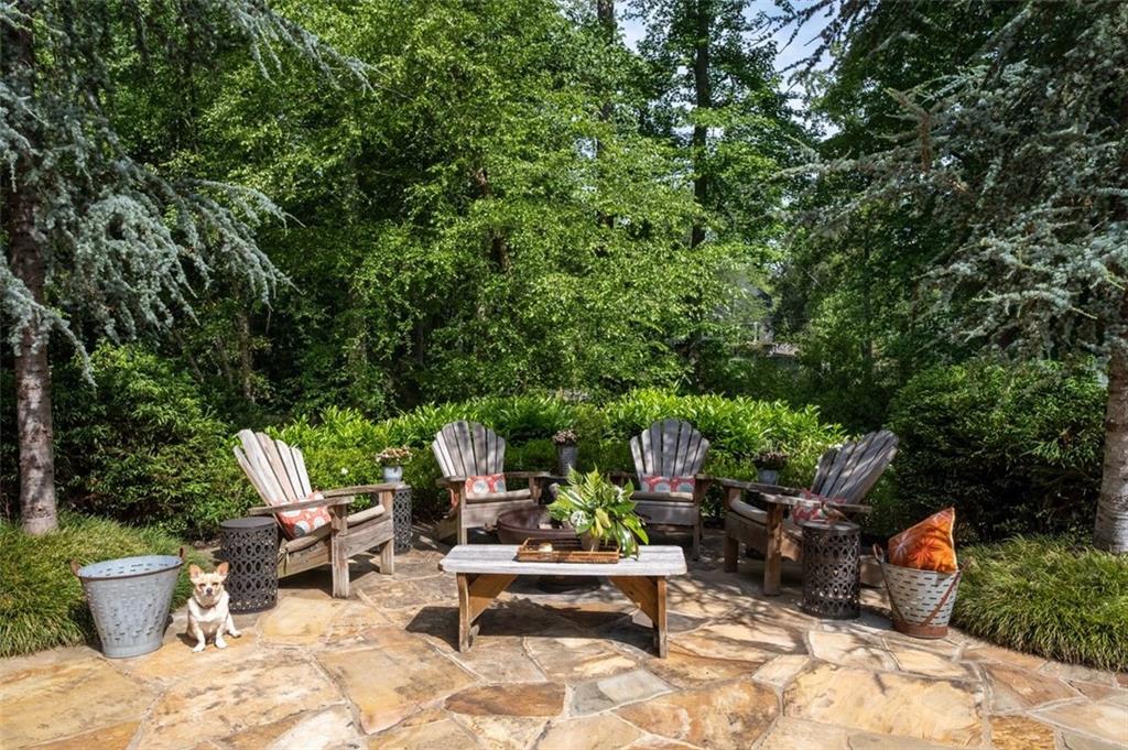1018 Redfield Lane