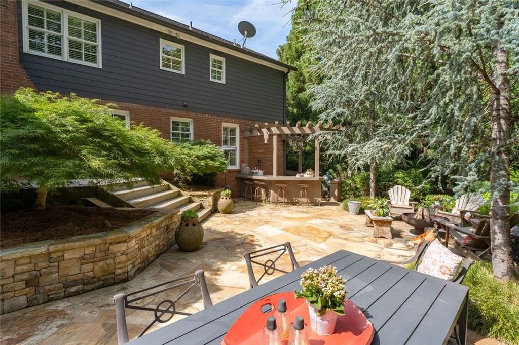 1018 Redfield Lane