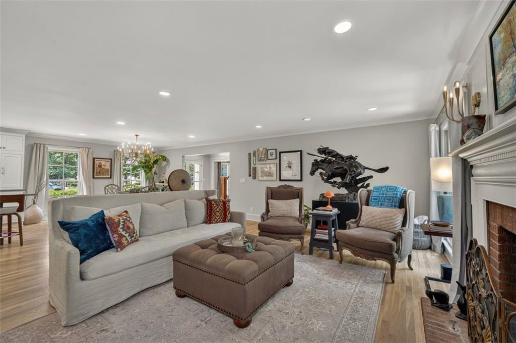 1018 Redfield Lane