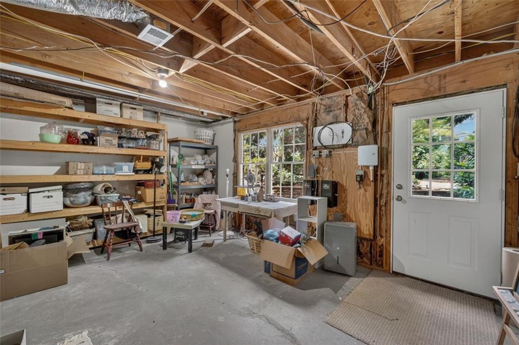 1018 Redfield Lane