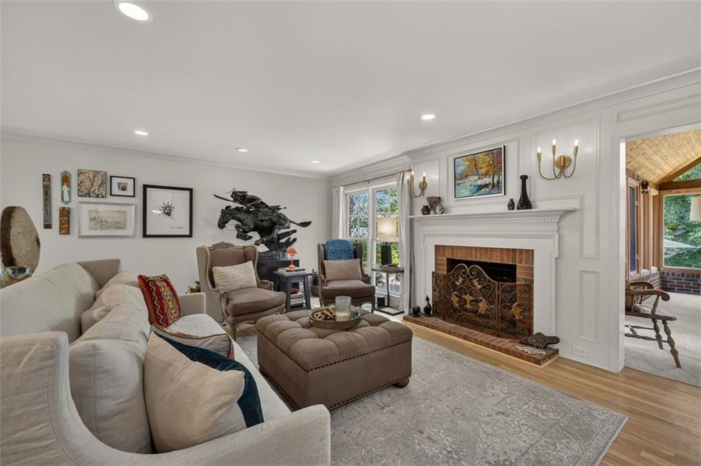 1018 Redfield Lane