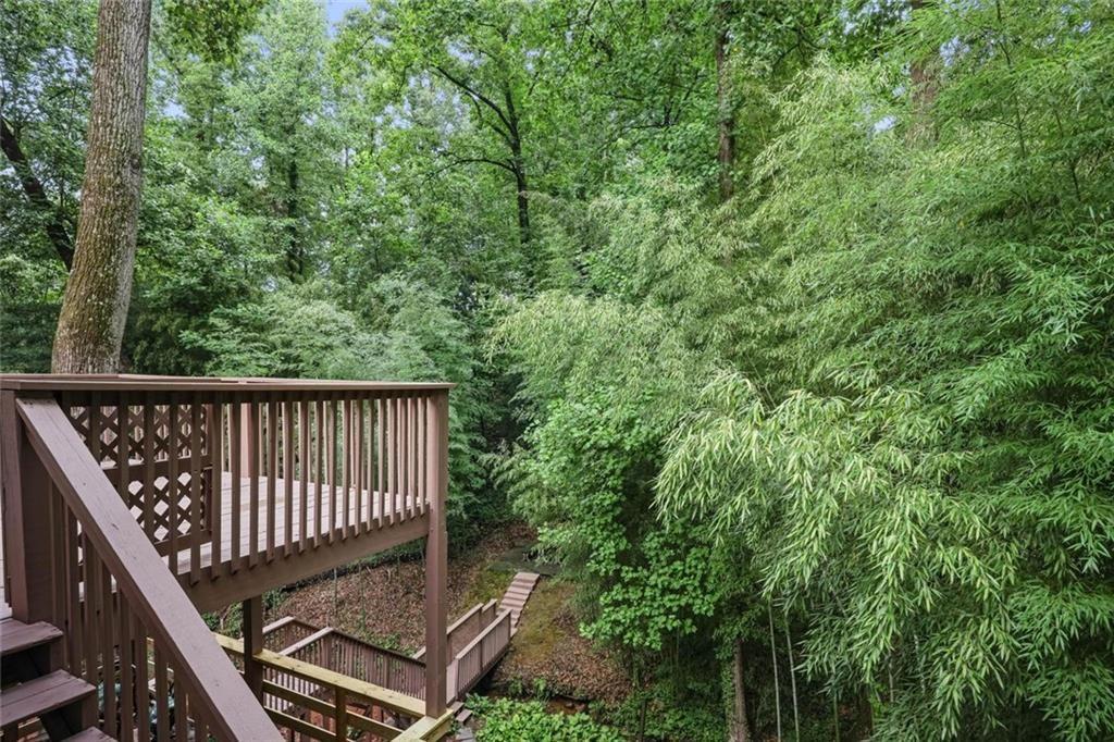 110 Bonnie Lane NE