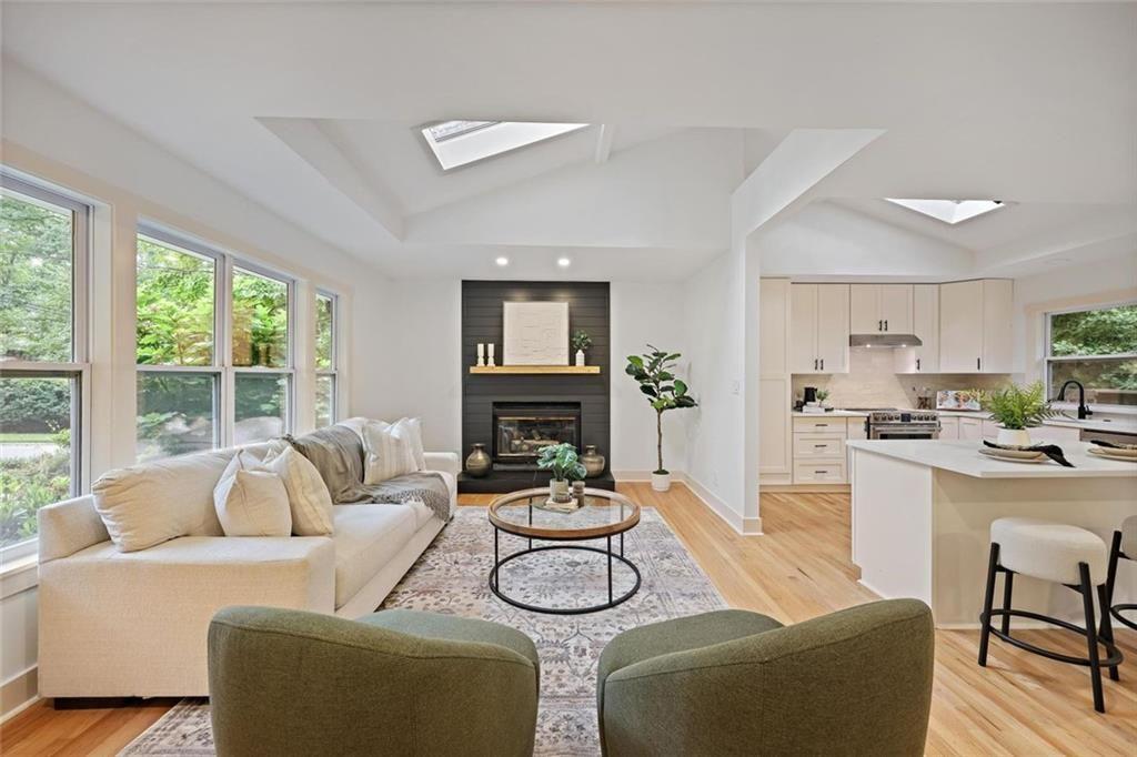 110 Bonnie Lane NE