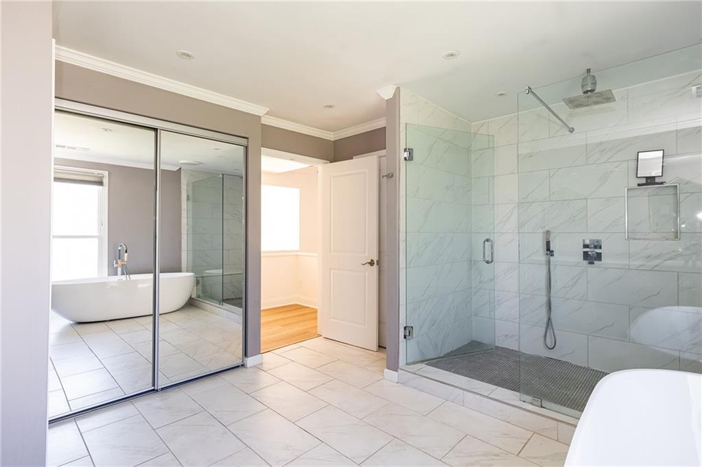1018 Riverbend Club Drive SE Unit 18