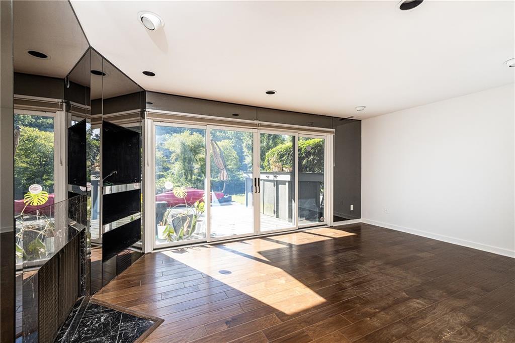 1018 Riverbend Club Drive SE Unit 18