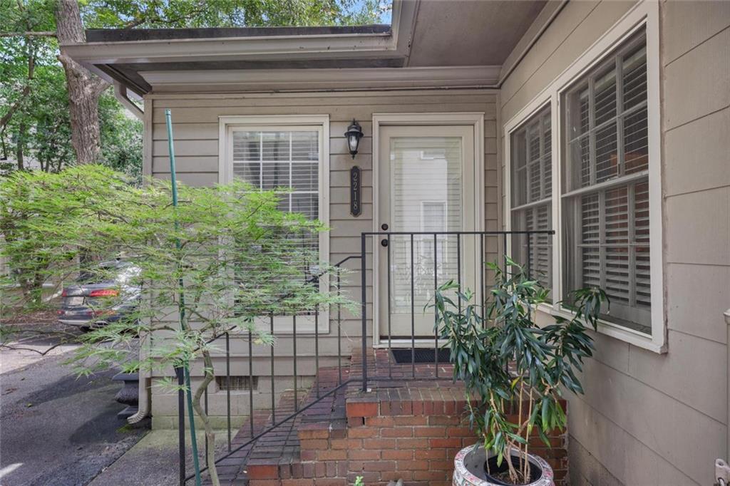 2218 Peachtree Road NW