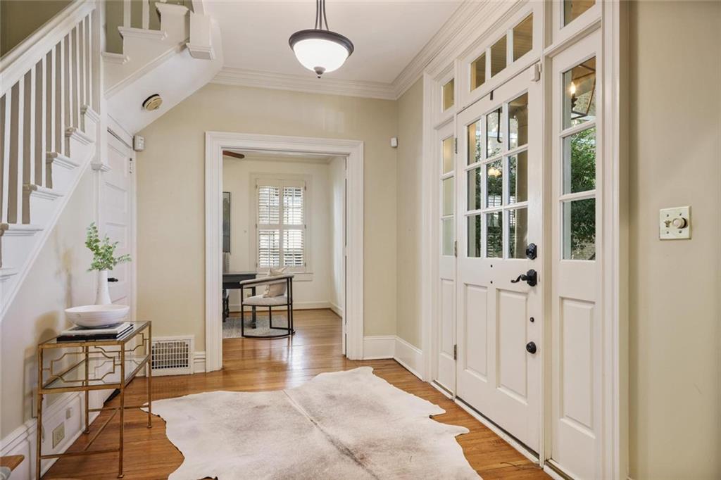 2218 Peachtree Road NW
