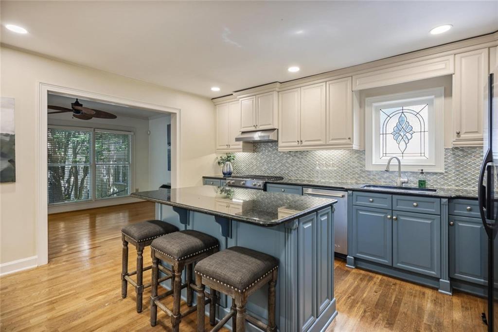 2218 Peachtree Road NW