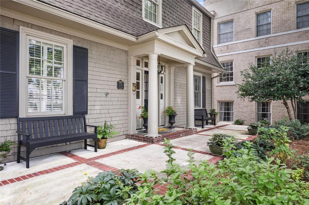 2218 Peachtree Road NW