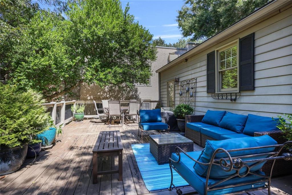 2218 Peachtree Road NW