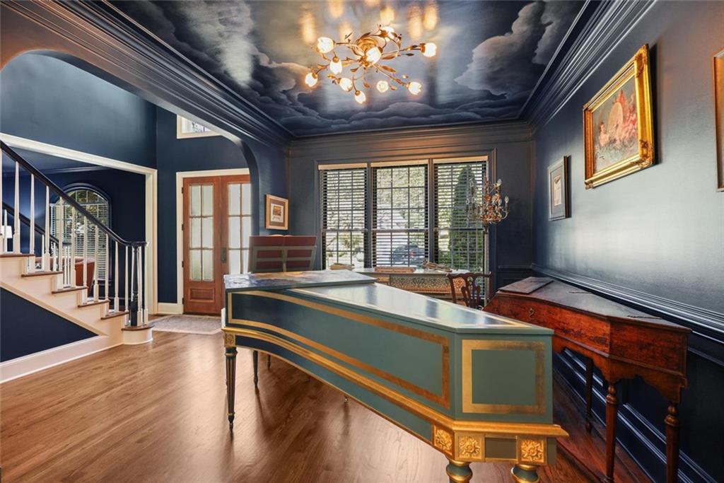 290 Edwardton Court